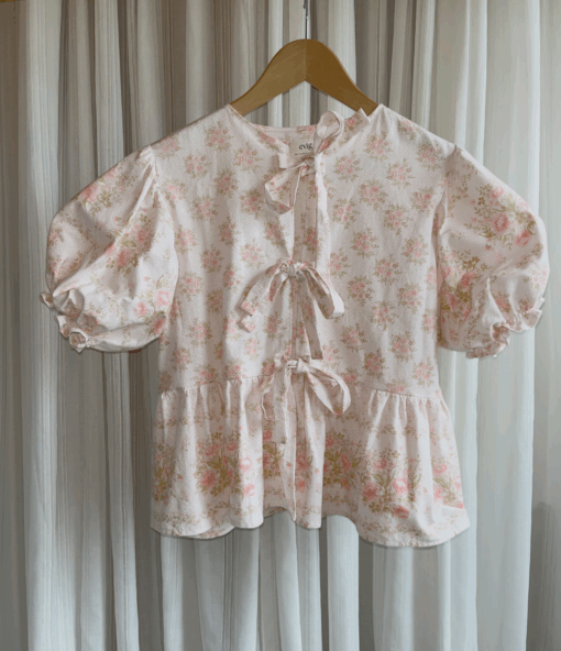 Blouse met striksluiting
