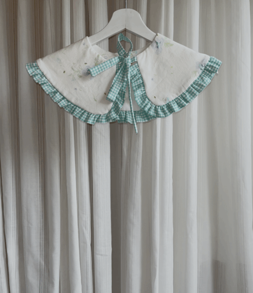 Vintage inspired blouse wit met blauwe bloemen - Afbeelding 3