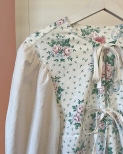 Alternative view of Blouse met striksluiting met bloemenprint